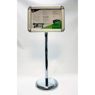  напольная информационная рамка-указатель с защелкивающимся алюминиевым профилем