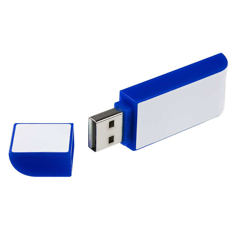 Флешка в раскрытом виде готова приступить к работе