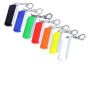 Флешки самых разных цветов.