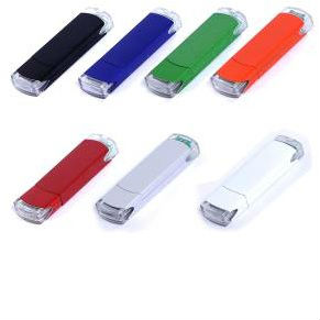 Флеш-накопитель с алюминиевым корпусом и пластиковыми вставками.