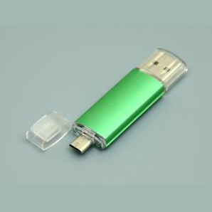 Зеленая флешка со снятым колпачком сохранит важную информацию