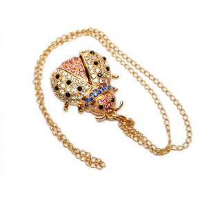 Флешка в комплекте со шнурком