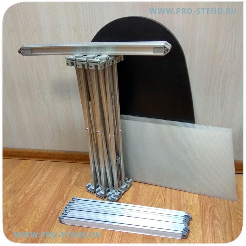 Стол-ресепшен в разобранном виде компактный и удобен для перевозки и хранения