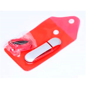 Красная флешка с дополнительными аксессуарами: чехольчик + шнурок