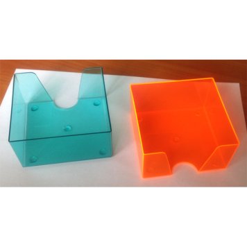 производство пластиковых подставок под бумажные блоки-кубарики