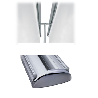 К основанию двухстороннего каплевидного стенда крепятся 2 баннера.