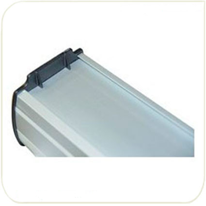 Дополнительные ребра жесткости на опорной части боковин стенда.